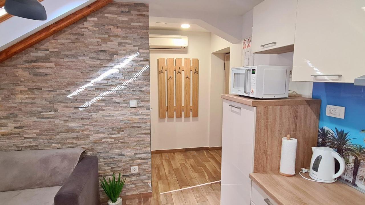 Attic Split Apartment Near City Centre Extérieur photo